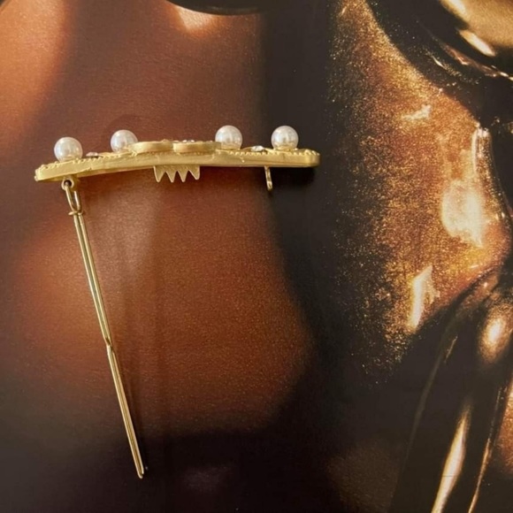 Another One Available - Picture 5 of 8